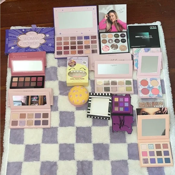 10 New Vibrant Colors Eyeshadow Palettes  NIB - Picture 7 of 9